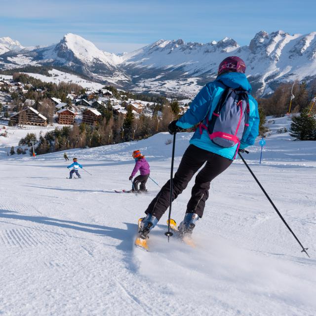 Familie skigebied ©arzurmichaëlphotography 04 03 2020 (14)