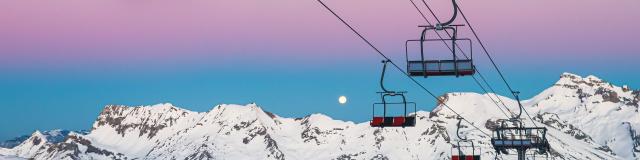 Hiver_Domaine-alpin_Coucher-de-lune-©OT-Le-Devoluy-17-01-2022-1-1.jpg