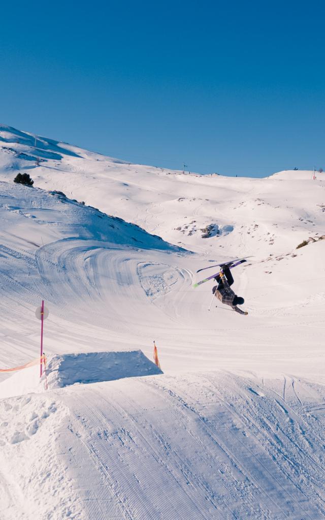 Hiver_Domaine-alpin_Snowpark-©OT-Le-Devoluy-19-01-2022_drone-2.jpg