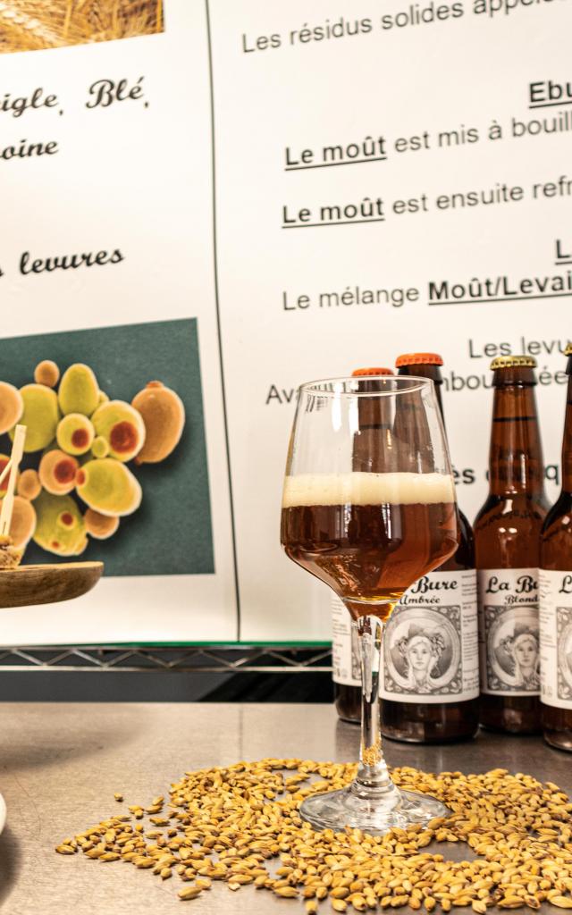 Prestataires_Microbrasserie-La-Bure_Initiation-bierologie-©OT-Le-Devoluy-23-02-2022-1.jpg