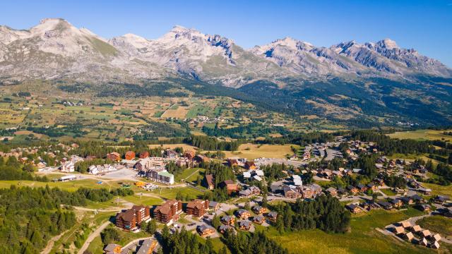 Summer_Stations Villages_La Joue du Loup ©OT Le Dévoluy 22 07 2021_drone-5