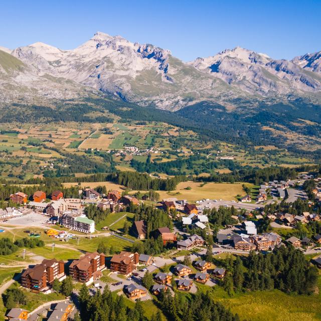 Summer_Stations Villages_La Joue du Loup ©OT Le Dévoluy 22 07 2021_drone-5