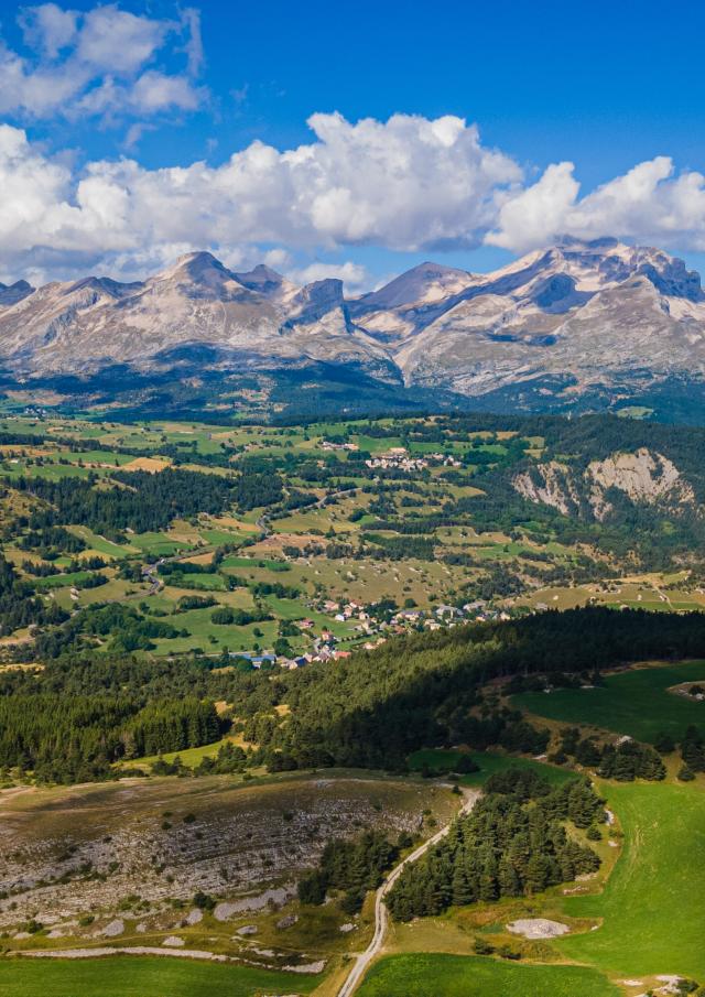 Summer_Landscapes_Chaîne Ferrand Obiou_from the Combe de la Mayt ©OT Le Dévoluy_01 09 2021_drone (4)