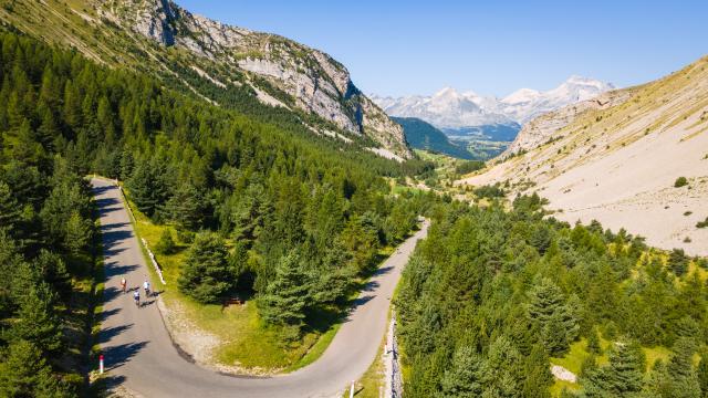 Zomer_activiteiten_wegfietsen Col du Noyer ©OT Le Dévoluy 11 08 2021_drone-15