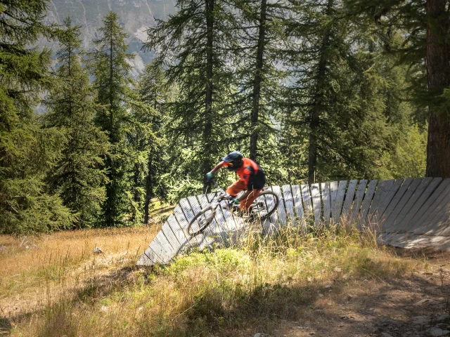 Downhill_BikePatrol_©OT Devoluy_July2019_HD_8