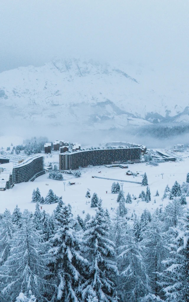 Superdévoluy sous la neige, dans les Hautes Alpes